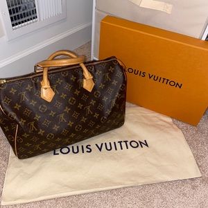 Louis Vuitton 35